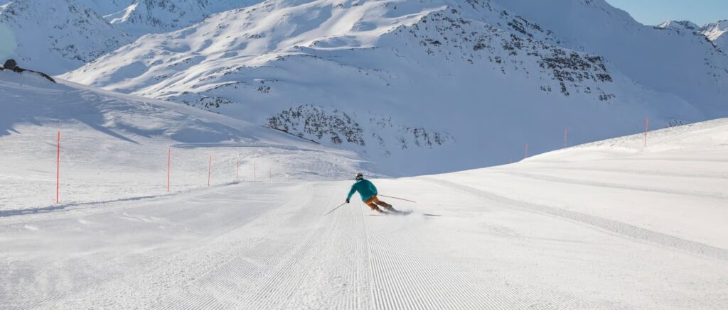 SKifahren in Andermatt - Hoteö Sternen Gurtnellen