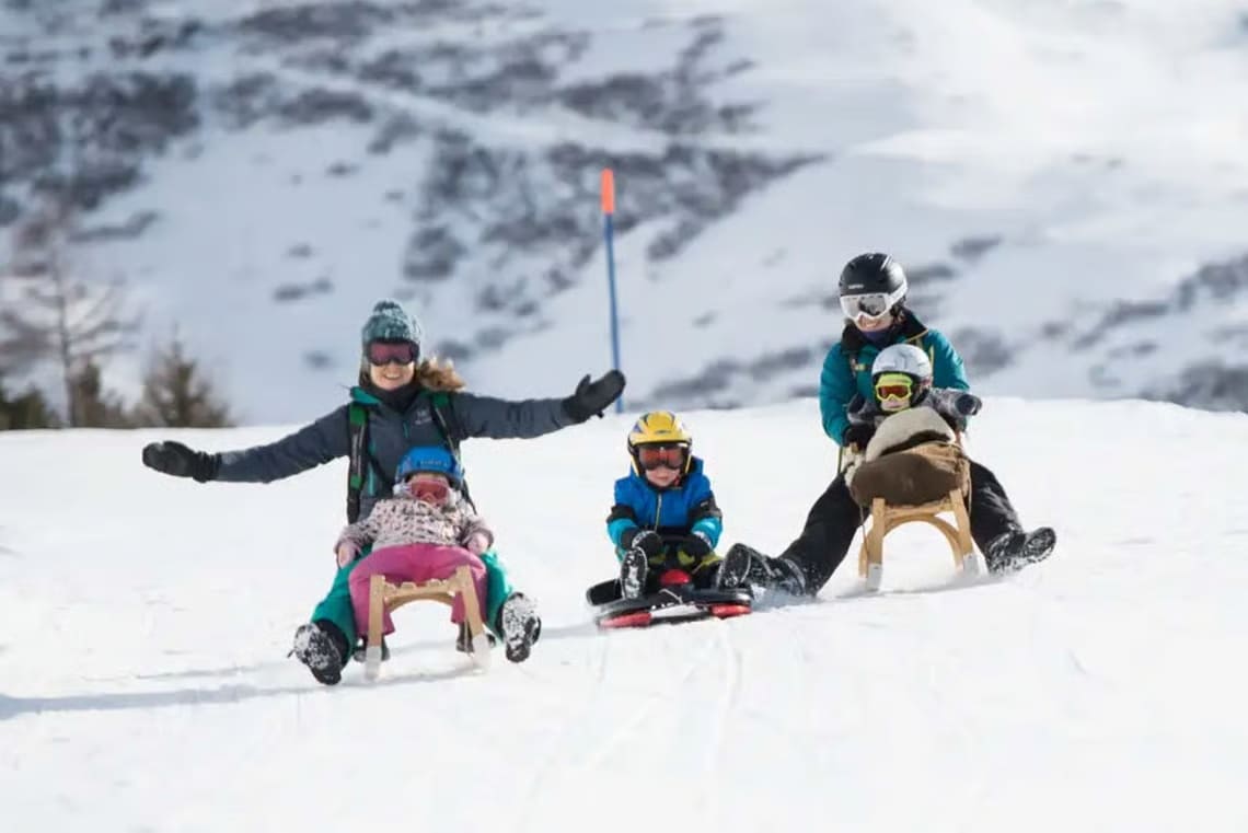 Schlitten fahren in Andermatt Gurtnellen
